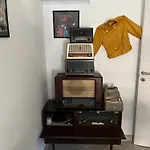 Grand F2 60mq Centre Antibes, Proche Plages, Commerces, 2 Balcons, Parking, Train, Bus, Deco Vintage, Pet Friendly Апартаменты Антиб