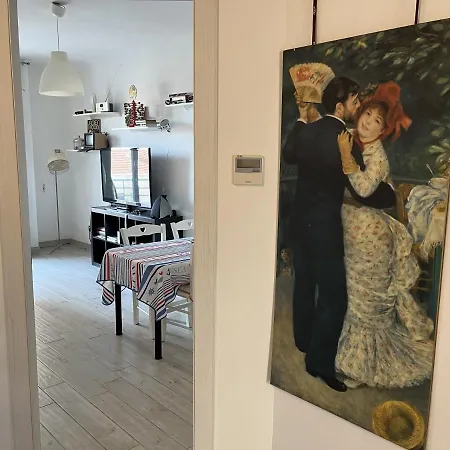 Grand F2 Antibes: Vintage Charm, Proximity & Pet-friendly Antibes