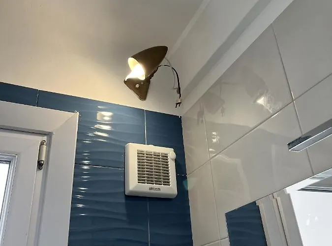 Appartement Grand F2 60mq Centre Antibes, Proche Plages, Commerces, 2 Balcons, Parking, Train, Bus, Deco Vintage, Pet Friendly