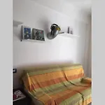 Daire Grand F2 60mq Centre Antibes, Proche Plages, Commerces, 2 Balcons, Parking, Train, Bus, Deco Vintage, Pet Friendly