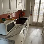 Daire Grand F2 60mq Centre Antibes, Proche Plages, Commerces, 2 Balcons, Parking, Train, Bus, Deco Vintage, Pet Friendly Antibes