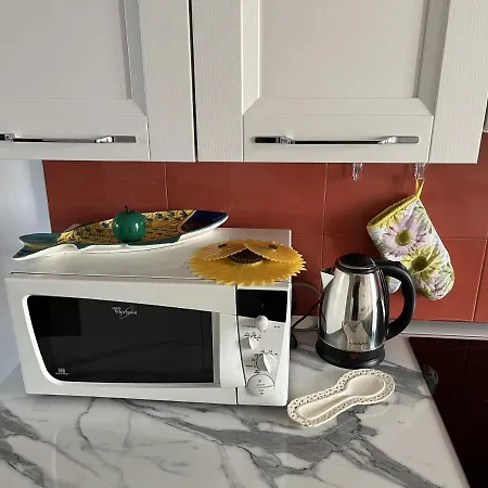 Apartment Grand F2 60mq Centre Antibes, Proche Plages, Commerces, 2 Balcons, Parking, Train, Bus, Deco Vintage, Pet Friendly Antibes