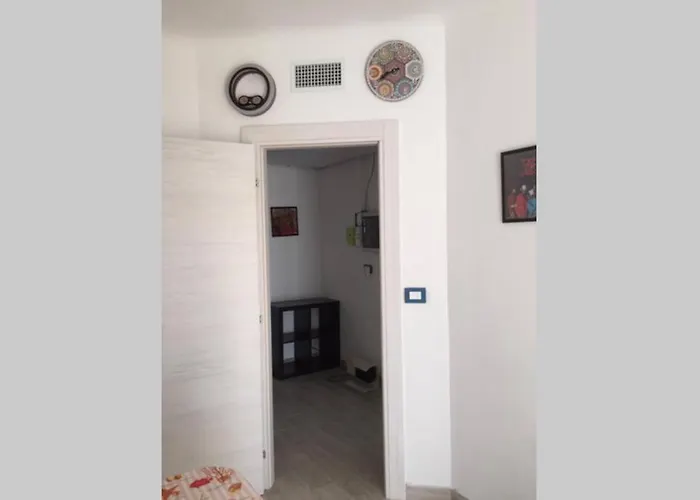 Apartment Grand F2 60mq Centre Antibes, Proche Plages, Commerces, 2 Balcons, Parking, Train, Bus, Deco Vintage, Pet Friendly Antibes